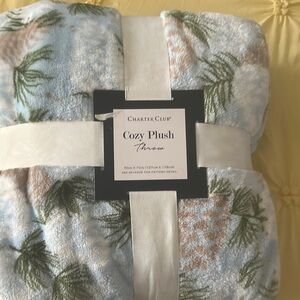 Charter club cozy plush throw